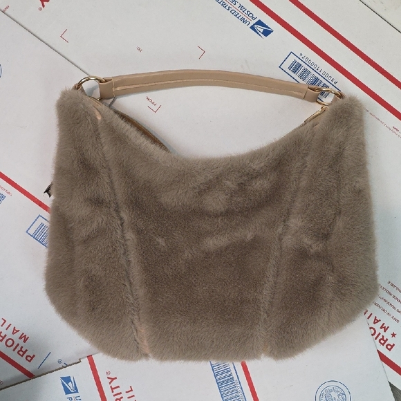 NEW Faux Fur brown shoulder bag - Picture 3 of 9